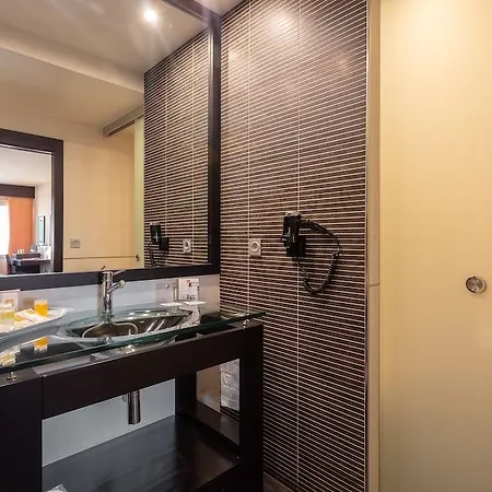 Abades Nevada Palace Hotel 4*