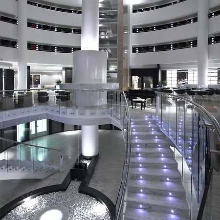 Abades Nevada Palace Hotell 4*